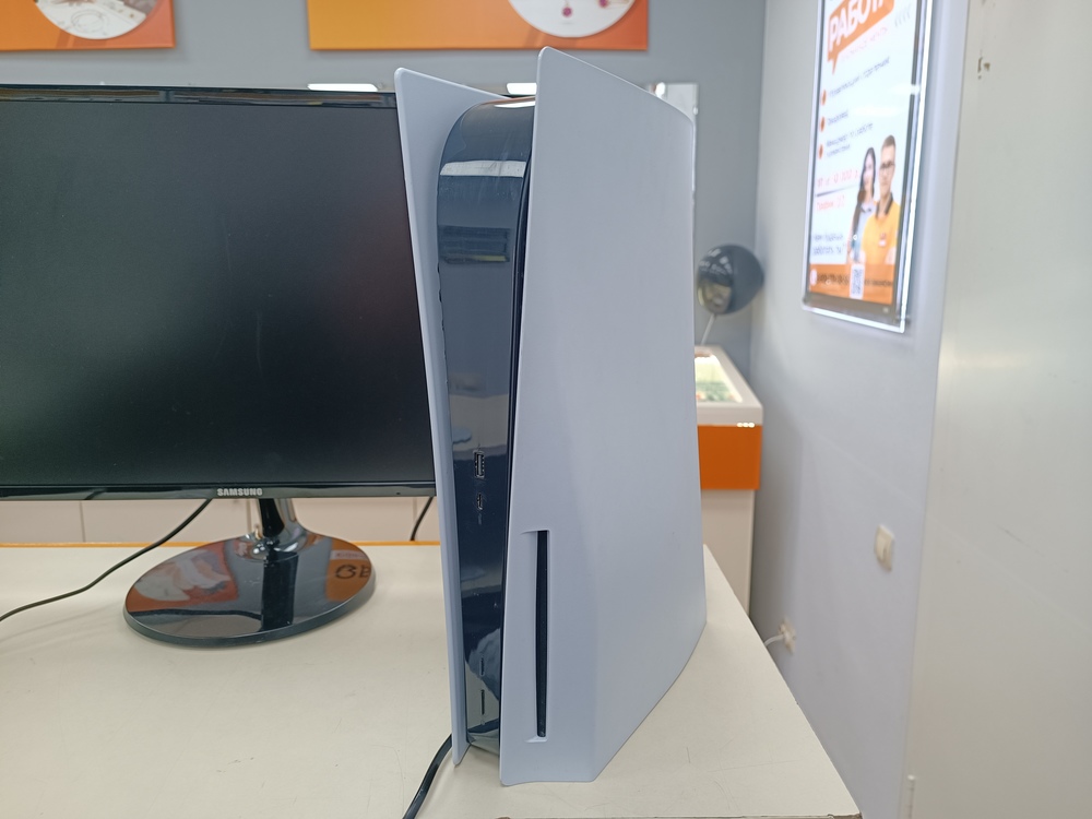 Игровая приставка PlayStation 5 825Gb (С дисководом)