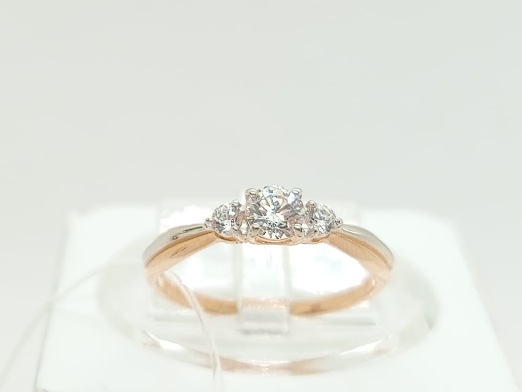 КОЛЬЦО С КАМНЯМИ (Au 585)