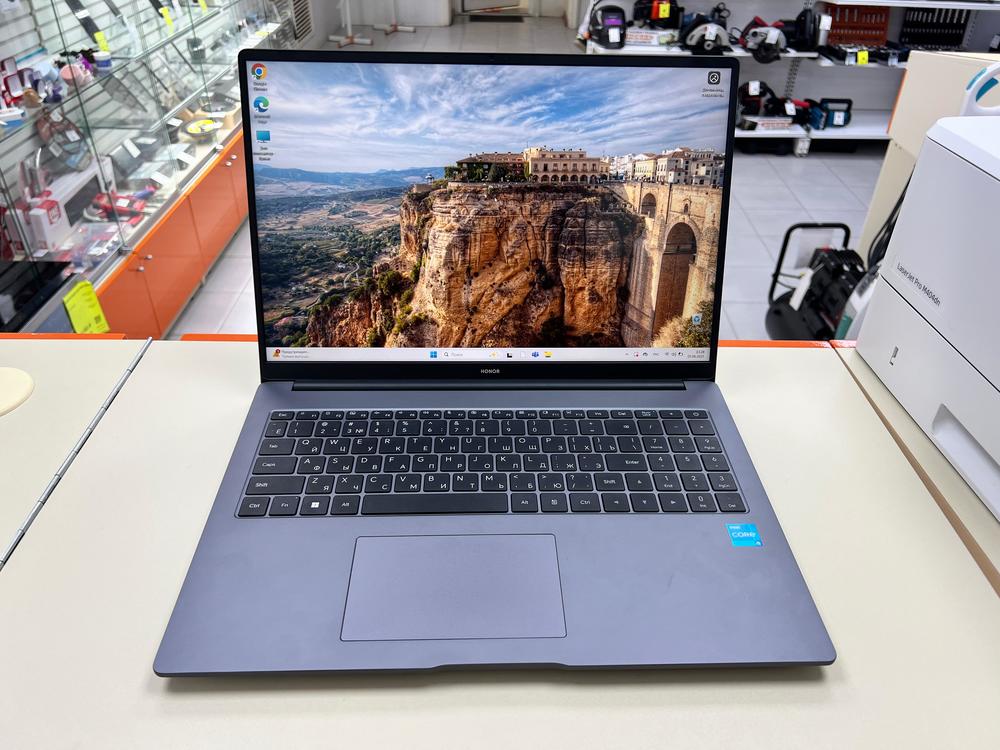 Ноутбук Honor x16; Core I5-12450H, Intel UHD Graphics, 16 Гб, 512 GB, Нет