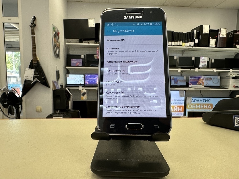 Смартфон Samsung Galaxy J1 2016 1/8