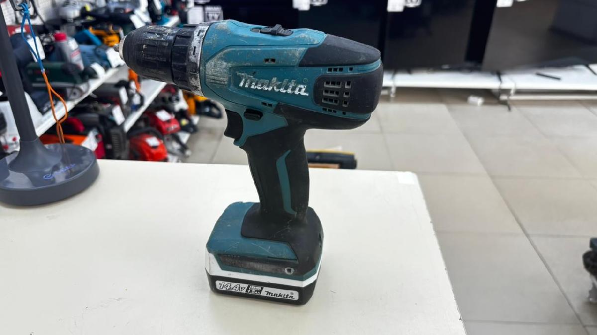 Шуруповерт Makita DF347D