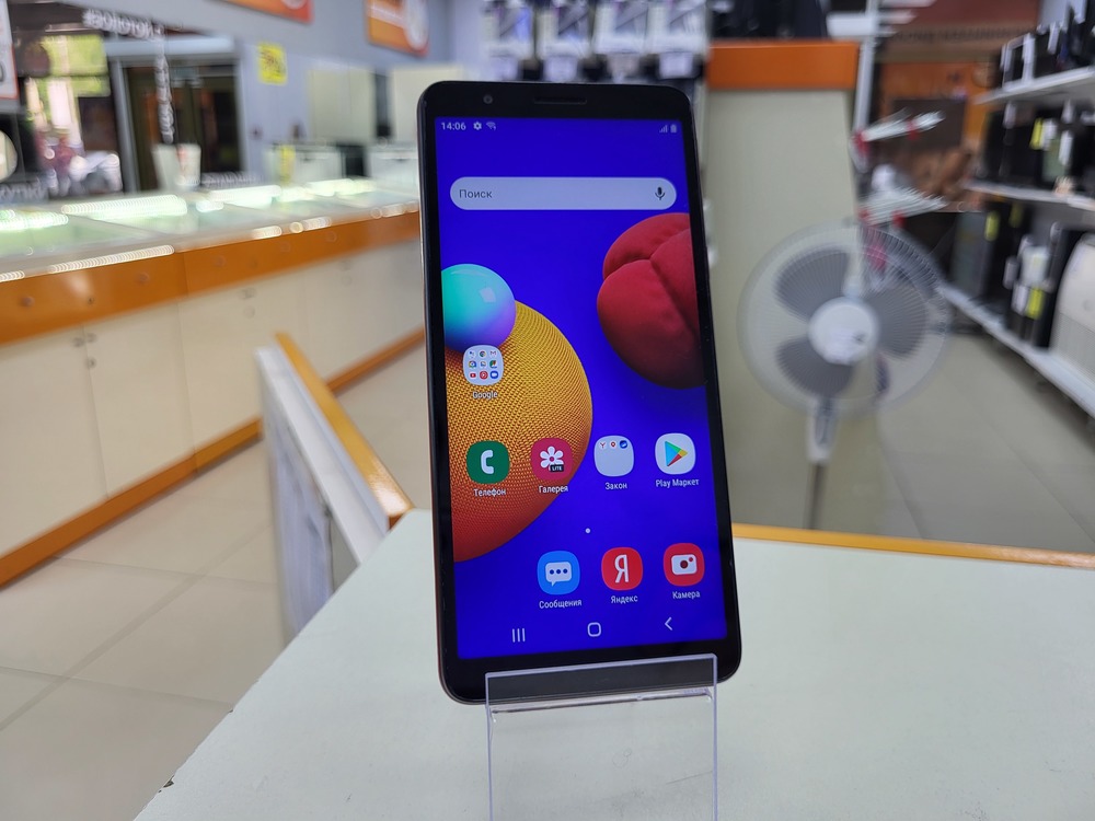 Смартфон Samsung Galaxy A01 Core 2/16
