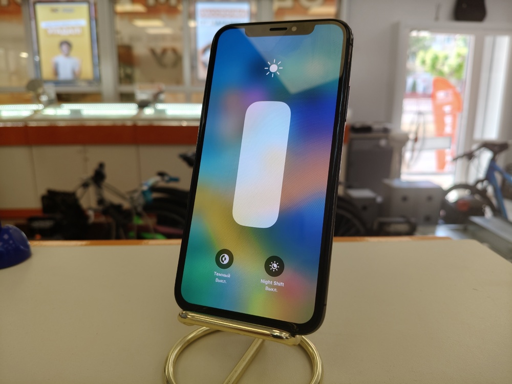 Смартфон Apple iPhone X 64Gb