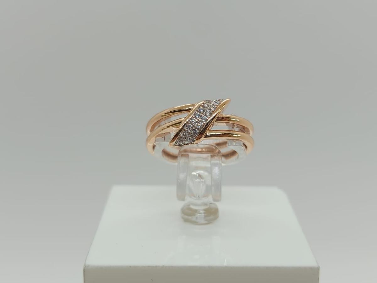 КОЛЬЦО С КАМНЯМИ (Au 585)