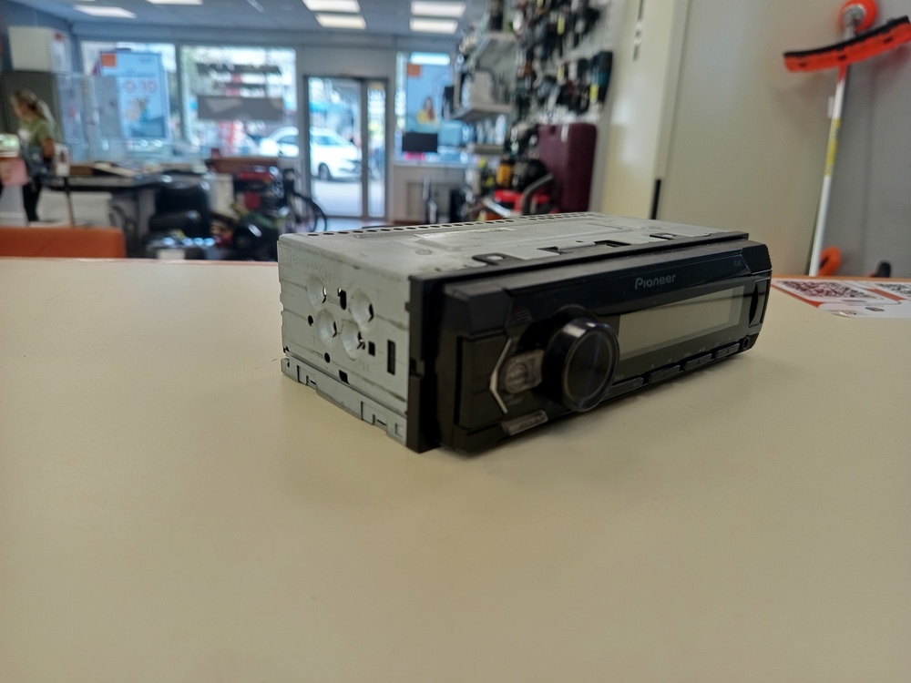 Автомагнитола Pioneer MVH-S120UBW