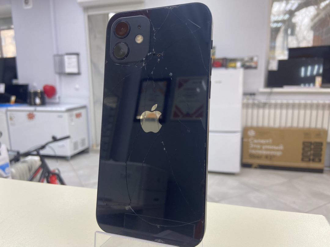 Смартфон Apple iPhone 12 64Gb