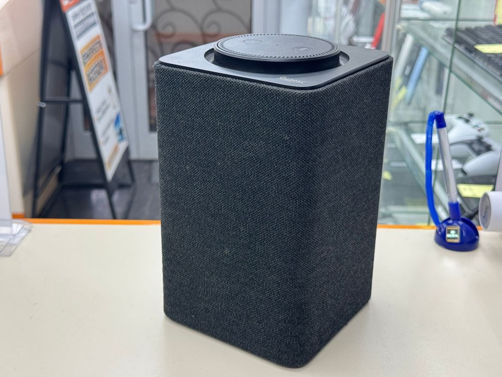 Умная колонка  Яндекс Станция Макс