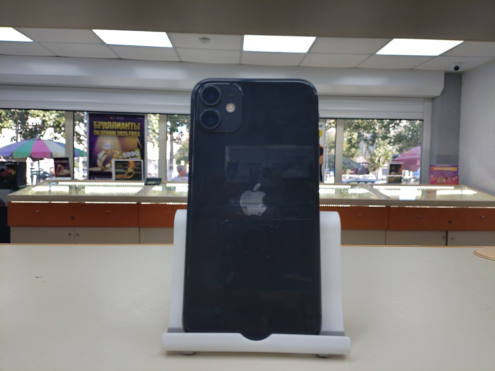 Смартфон Apple iPhone 11 64Gb