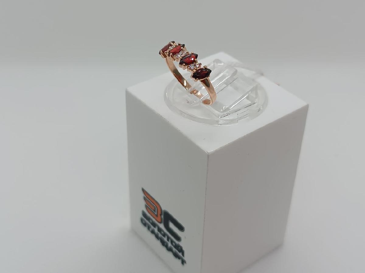 КОЛЬЦО С КАМНЯМИ (Au 585)