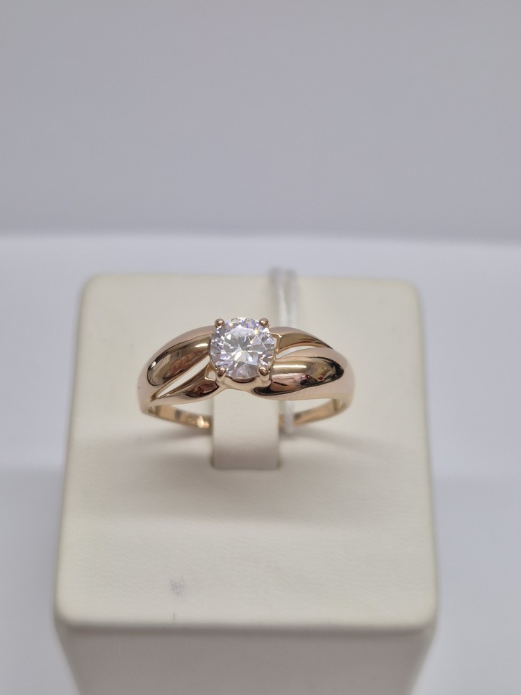 КОЛКМ585 КОЛЬЦО С КАМНЕМ (Au 585)