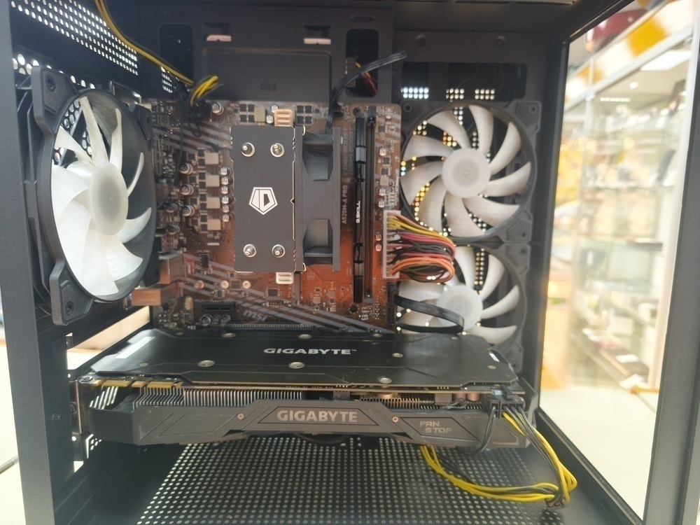 Системный блок Noname -; Ryzen 5 1600, GeForce GTX 1070, 16 Гб, 512 GB, Нет