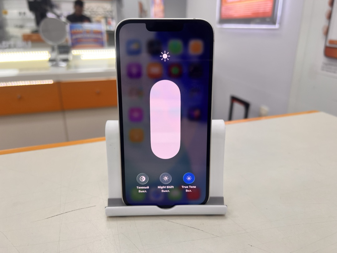 Смартфон Apple iPhone 13 128Gb