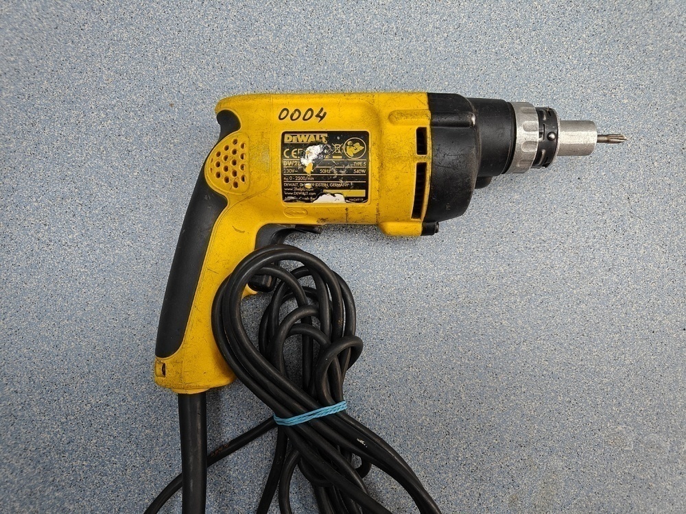 Шуруповерт Dewalt DW 269