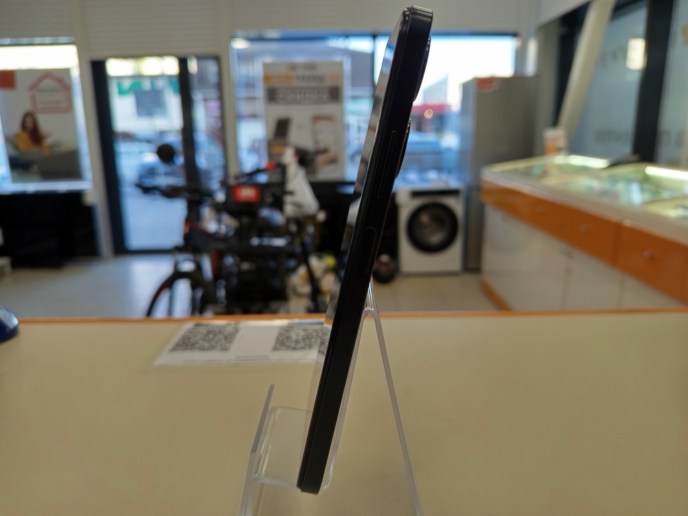 Смартфон Infinix HOT 30i 8/128