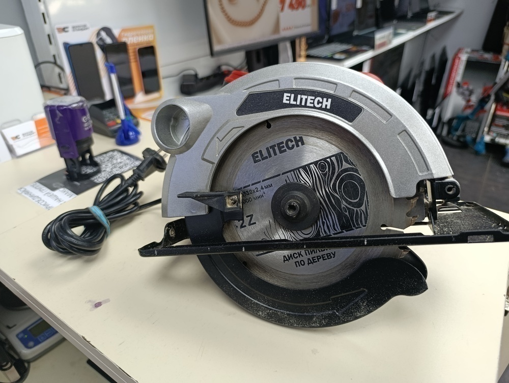 Дисковая пила Elitech ПД 1565