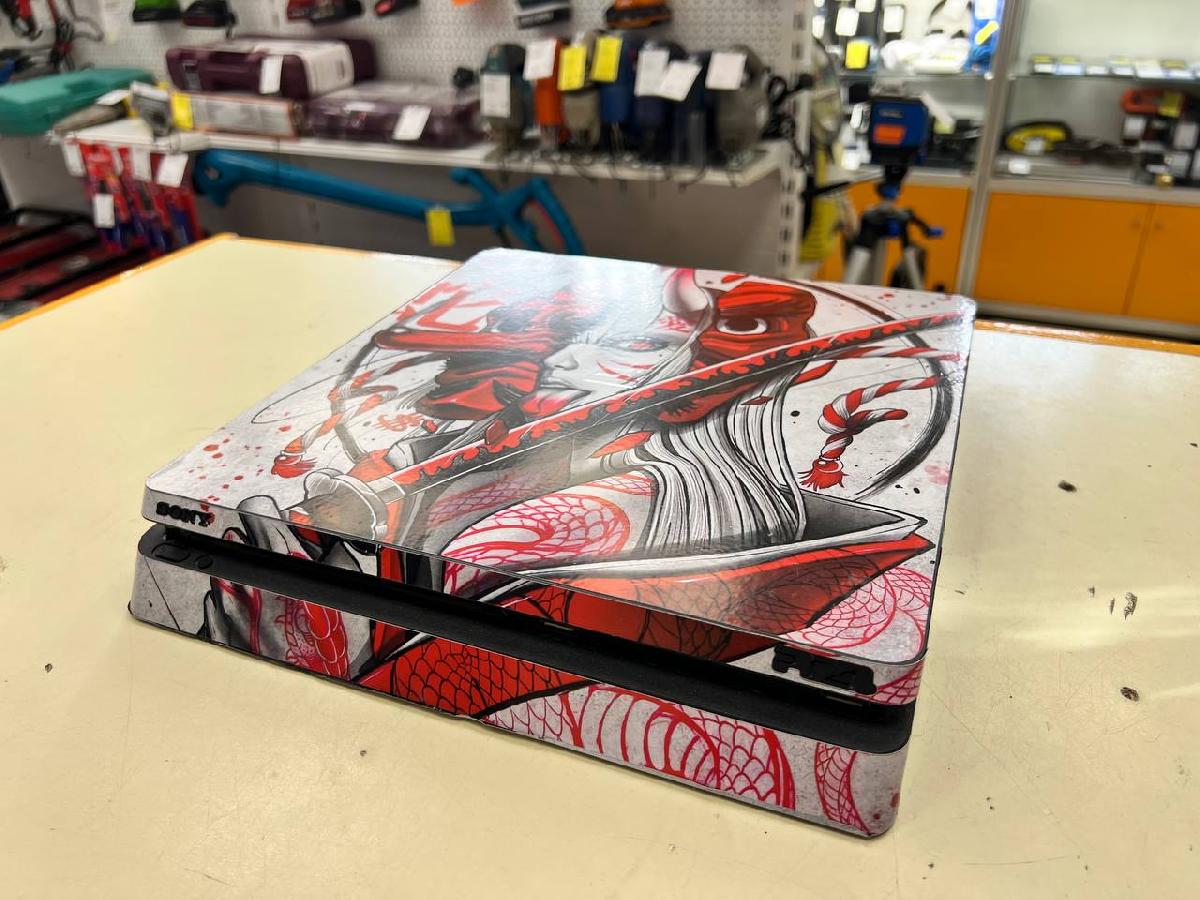 Игровая приставка PlayStation 4 Slim 500GB