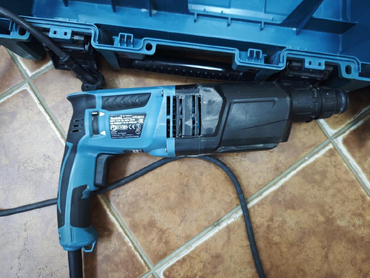 Перфоратор Makita HR2652