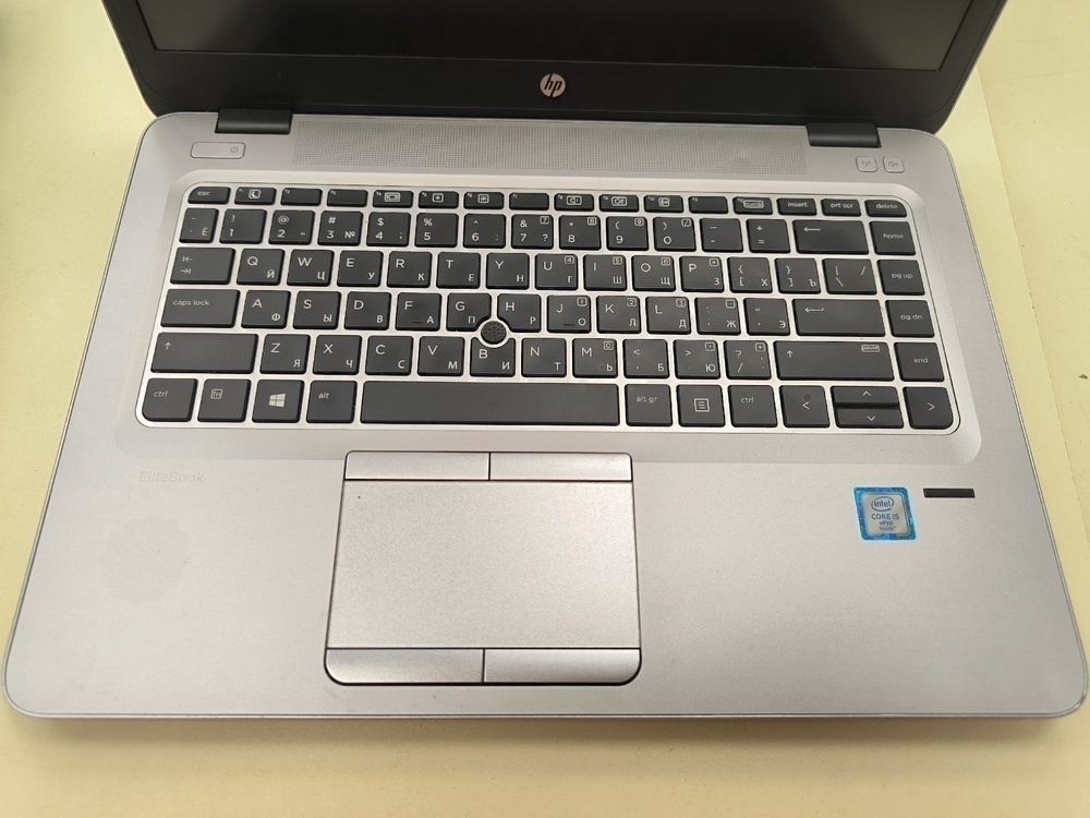 Ноутбук HP; Core i5-6300U, HD Graphics, 8 Гб, 240 Гб, 1 Tb