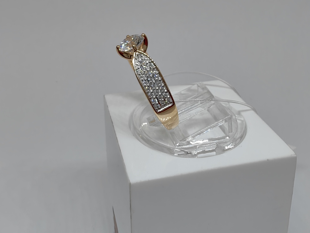 019472 КОЛЬЦО С КАМНЯМИ (Au 585)