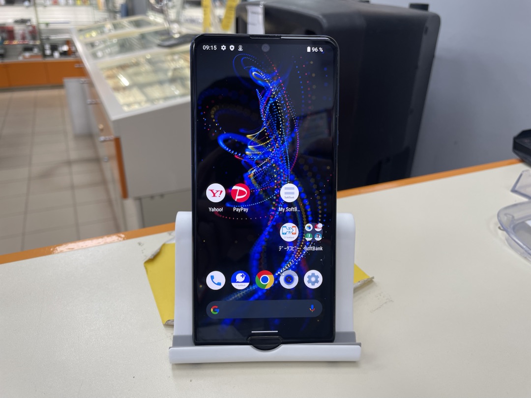 Смартфон SHARP SHV41