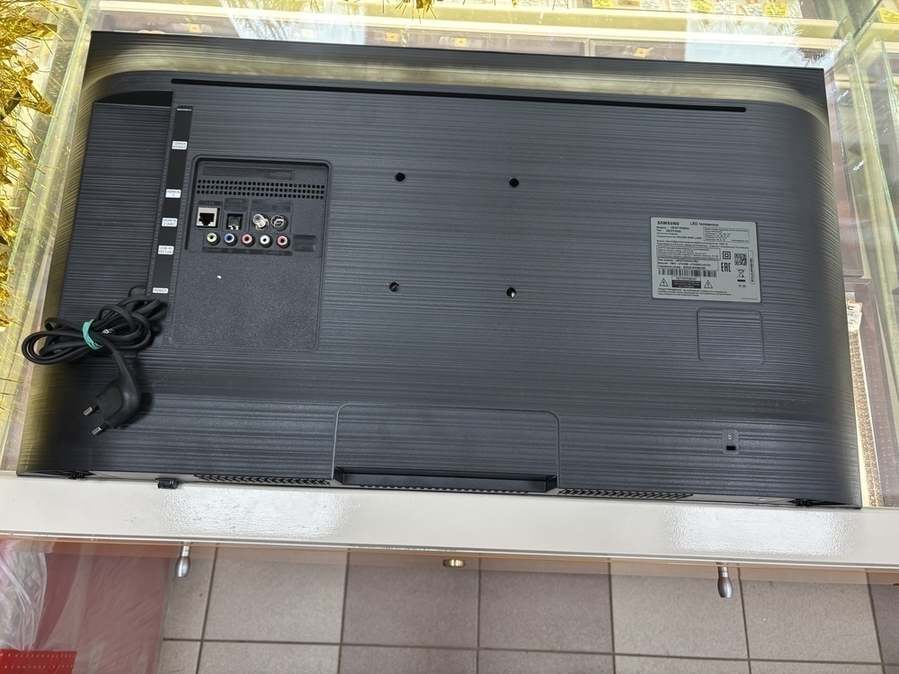 LED Телевизор Samsung UE32T4500AU
