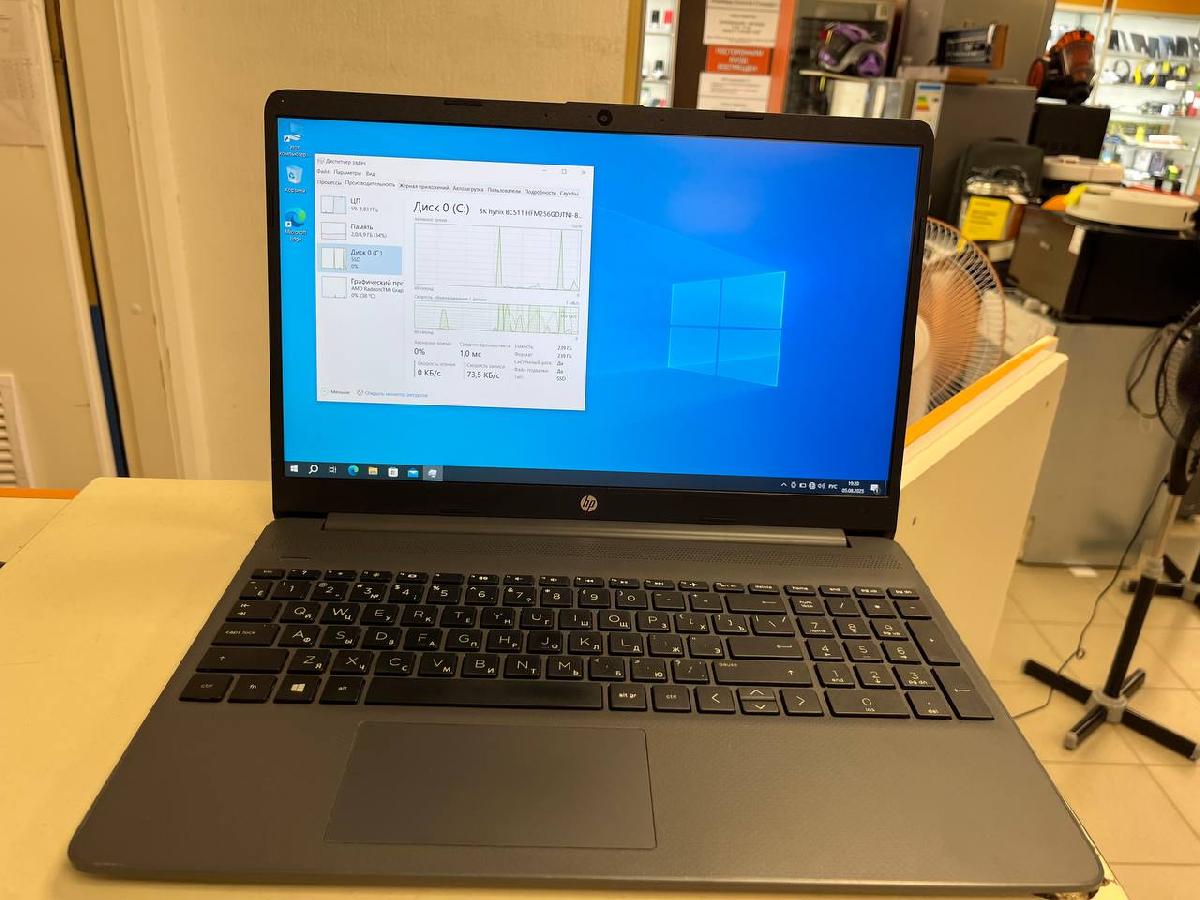 Ноутбук HP; AMD 3020e, Radeon, 8 Гб, 240 Гб, Нет