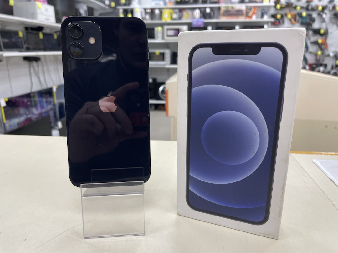 Смартфон Apple iPhone 12 64Gb