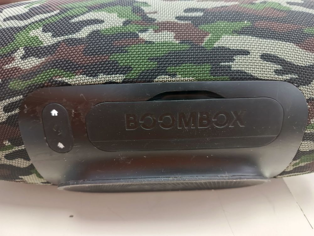 Портативная акустика JBL Boombox