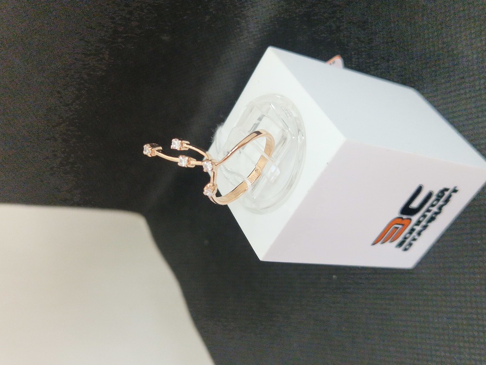 КОЛЬЦО С КАМНЯМИ (Au 585)