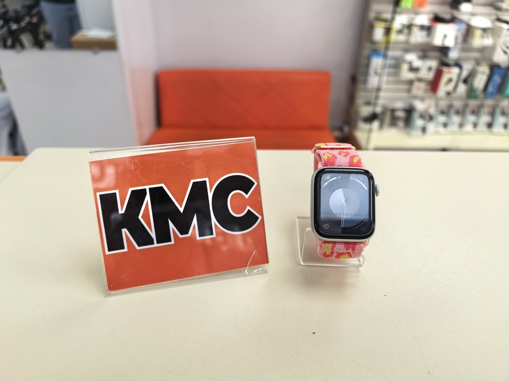 Смарт-часы Apple Watch Series 6 44 мм