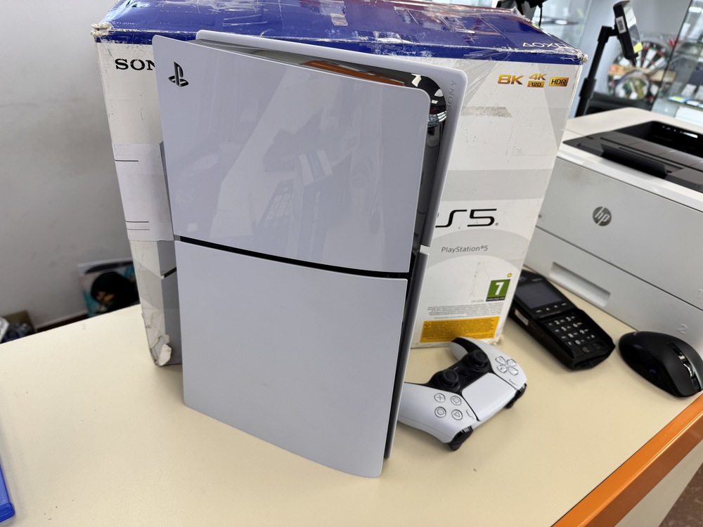 Игровая приставка PlayStation 5 Slim 1TB (С дисководом)