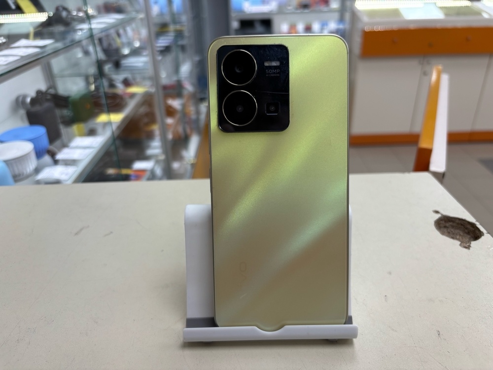 Смартфон Vivo Y35 4/128