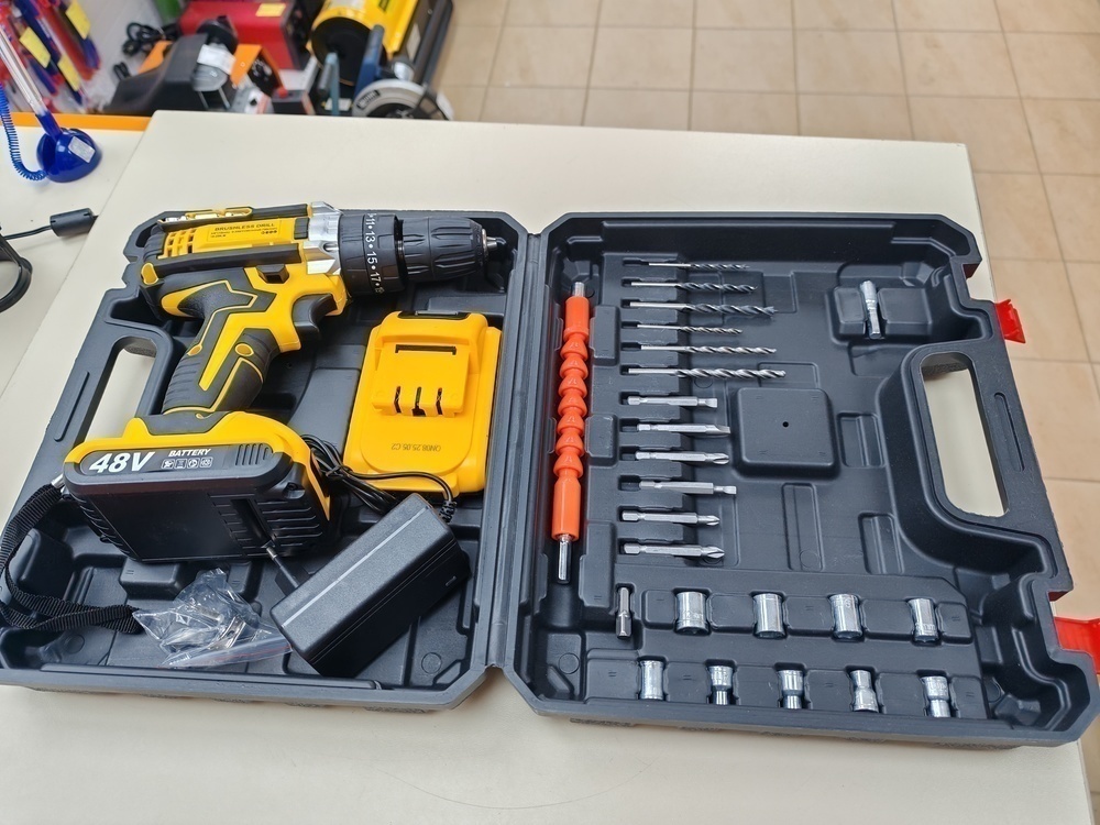 Шуруповерт Dewalt 18-25 n.m