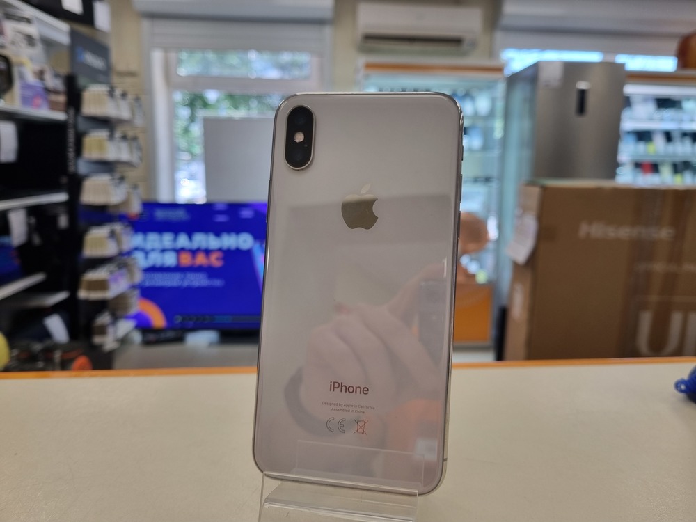 Смартфон Apple iPhone X 64Gb
