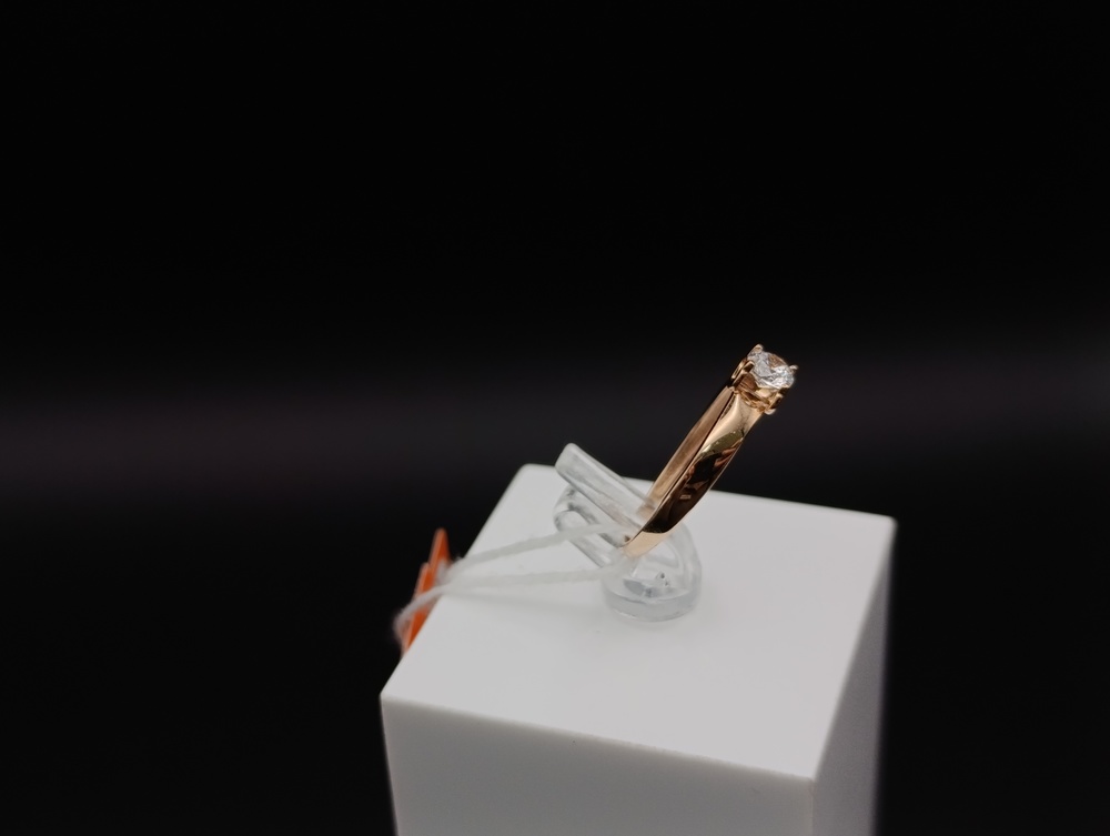 КОЛКМ375 КОЛЬЦО С КАМНЕМ (Au 375)