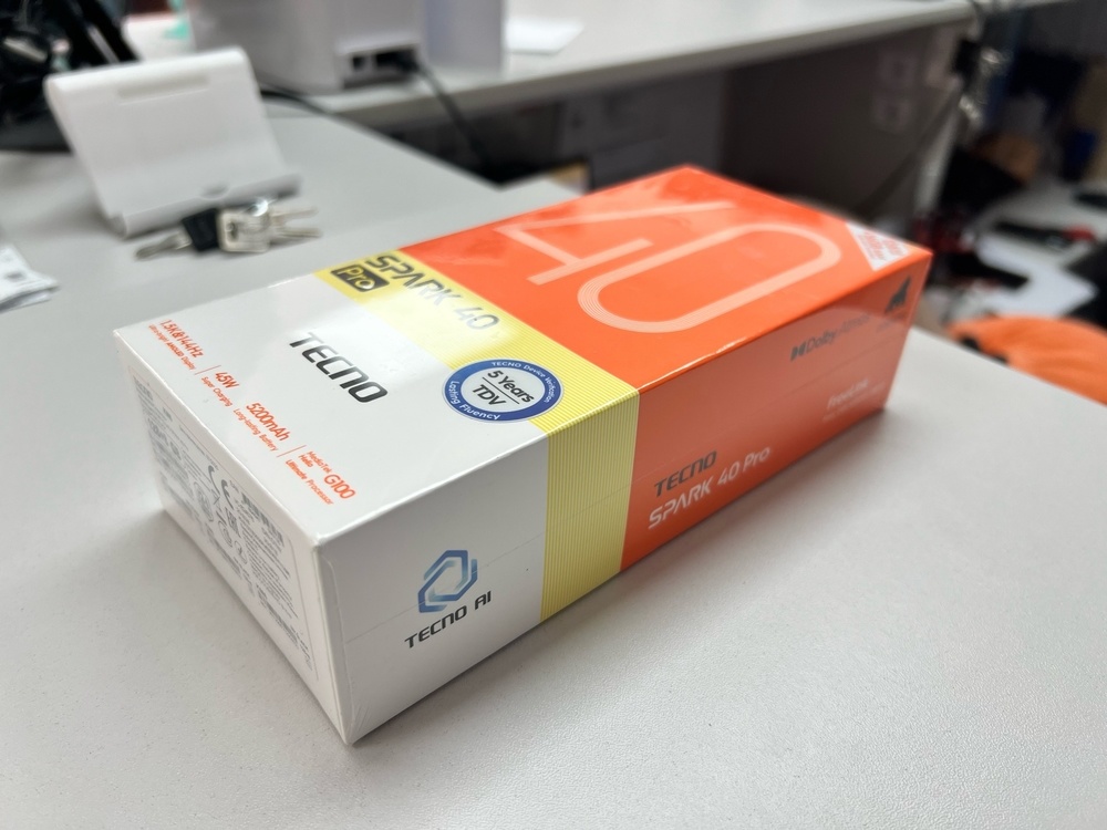 Смартфон Tecno SPARK 40 PRO 8/128