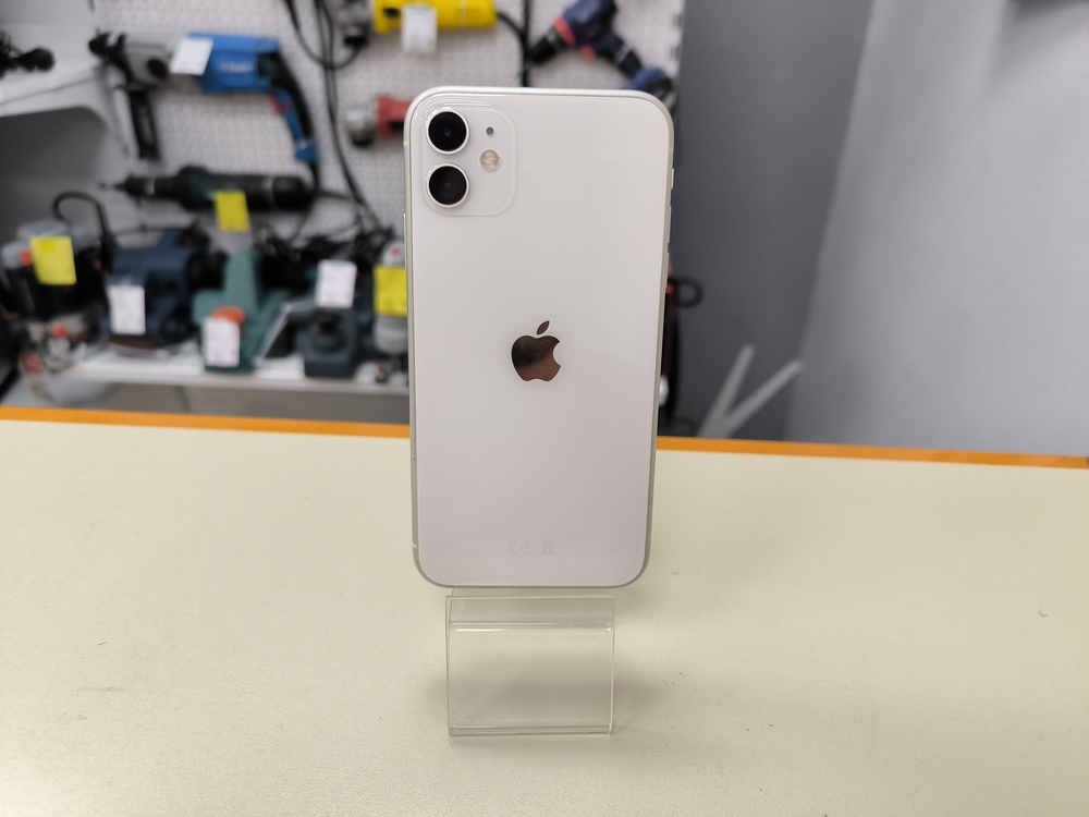 Смартфон Apple iPhone 11 64Gb