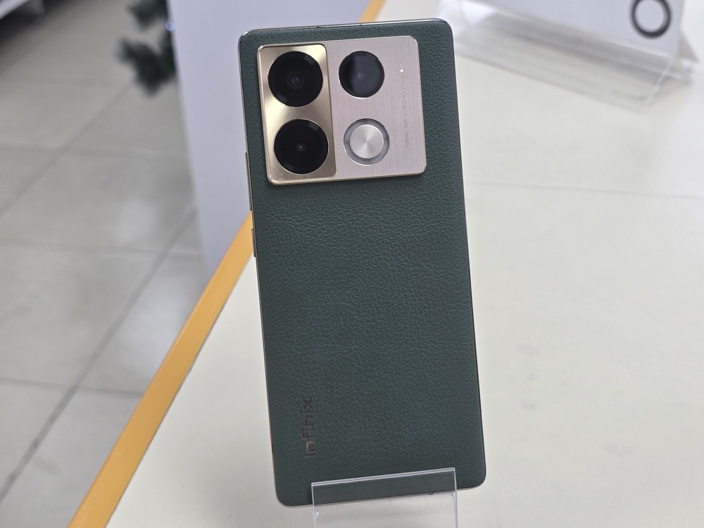 Смартфон Infinix Note 40 Pro 12/256