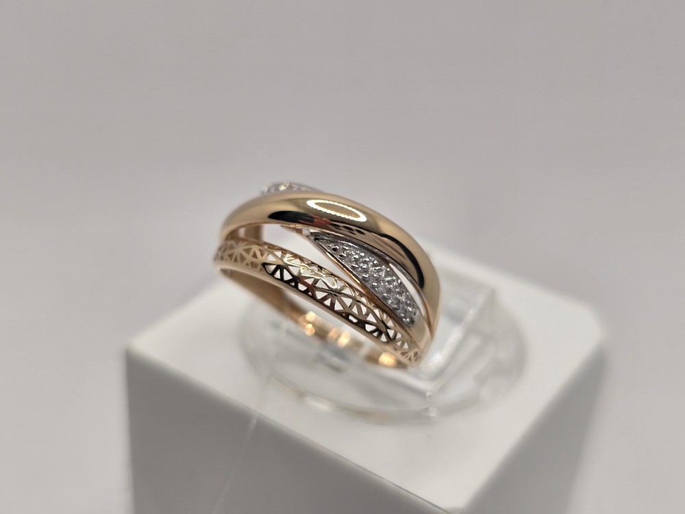 К13218166 КОЛЬЦО С КАМНЯМИ (Au 585)