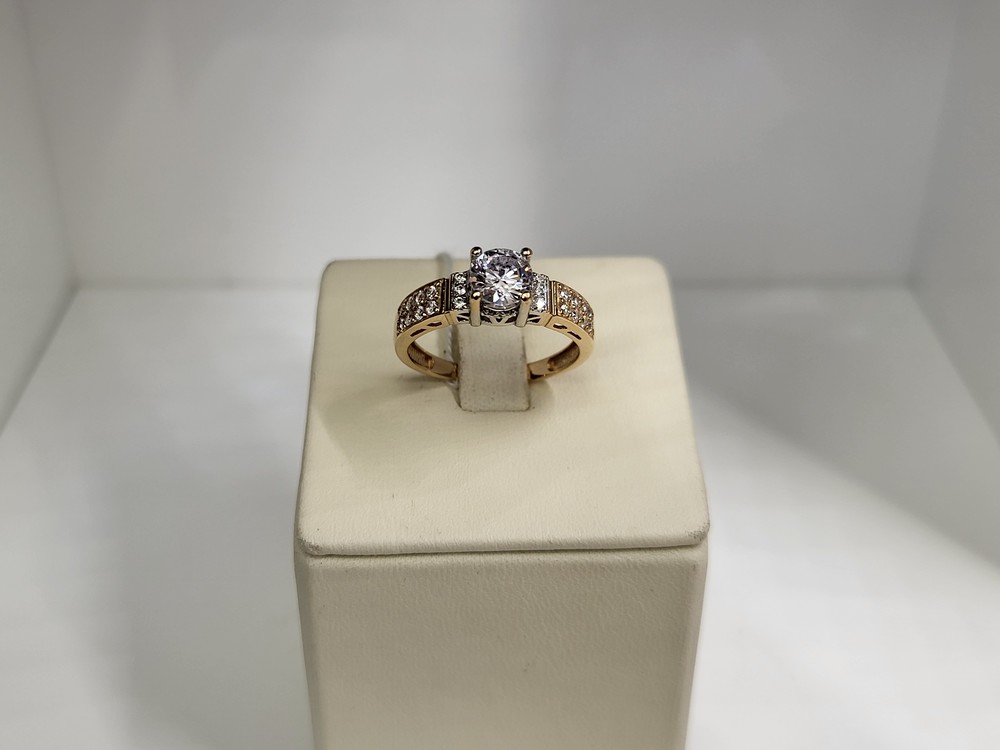 КОЛКМИ585 КОЛЬЦО С КАМНЯМИ (Au 585)