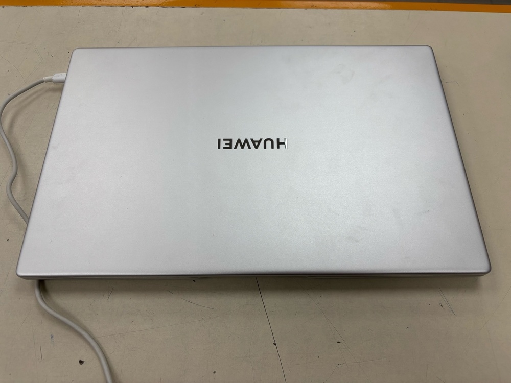 Ноутбук Huawei; Ryzen 7 5700U, AMD Radeon (TM) Graphics, 8 Гб, 500 Гб, Нет