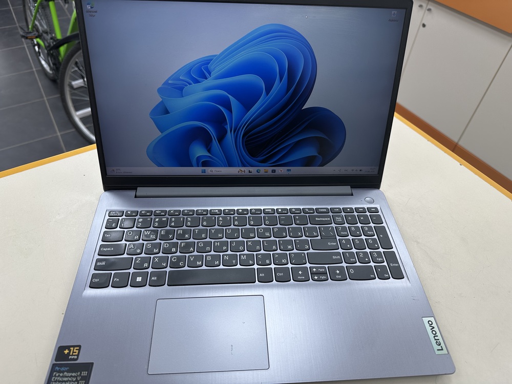 Ноутбук Lenovo; 5-5625u, AMD Radeon (TM) Graphics, 8 Гб, 512 GB, Нет