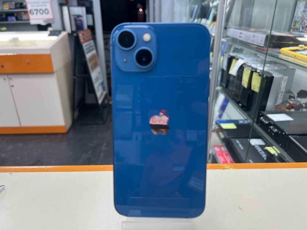 Смартфон Apple iPhone 13 128Gb