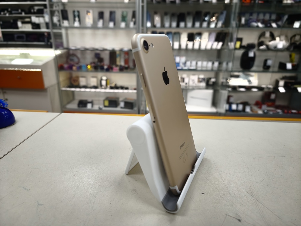 Смартфон Apple iPhone 7 128Gb