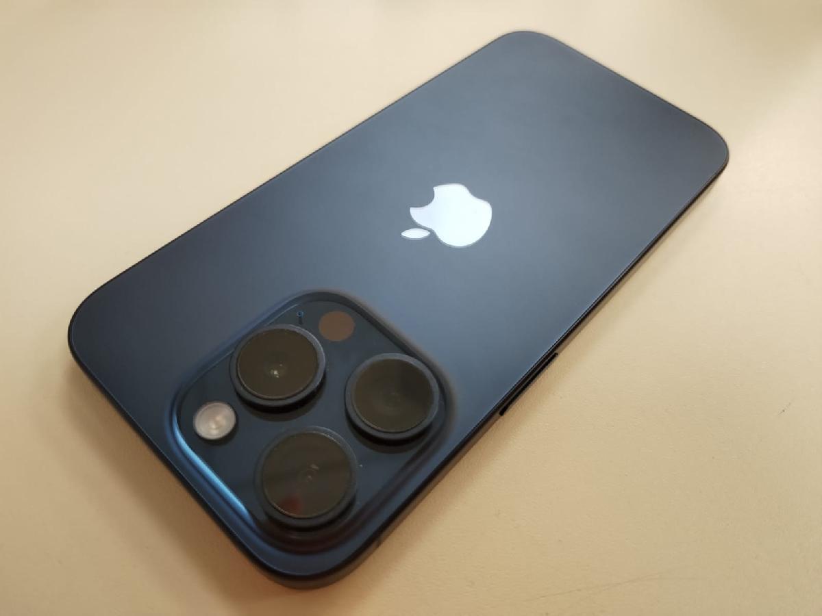 Смартфон Apple Iphone 15 Pro 128Gb