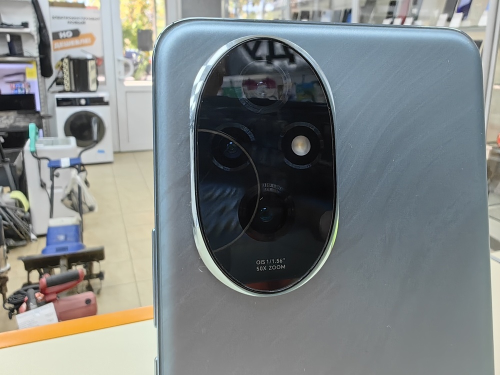 Смартфон Honor 200 8/256