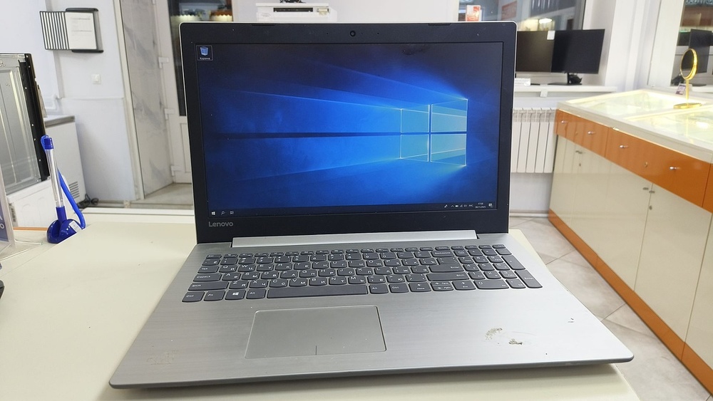 Ноутбук Lenovo; A4-9120, Radeon R3 series, 4 Гб, Нет, 500 Гб