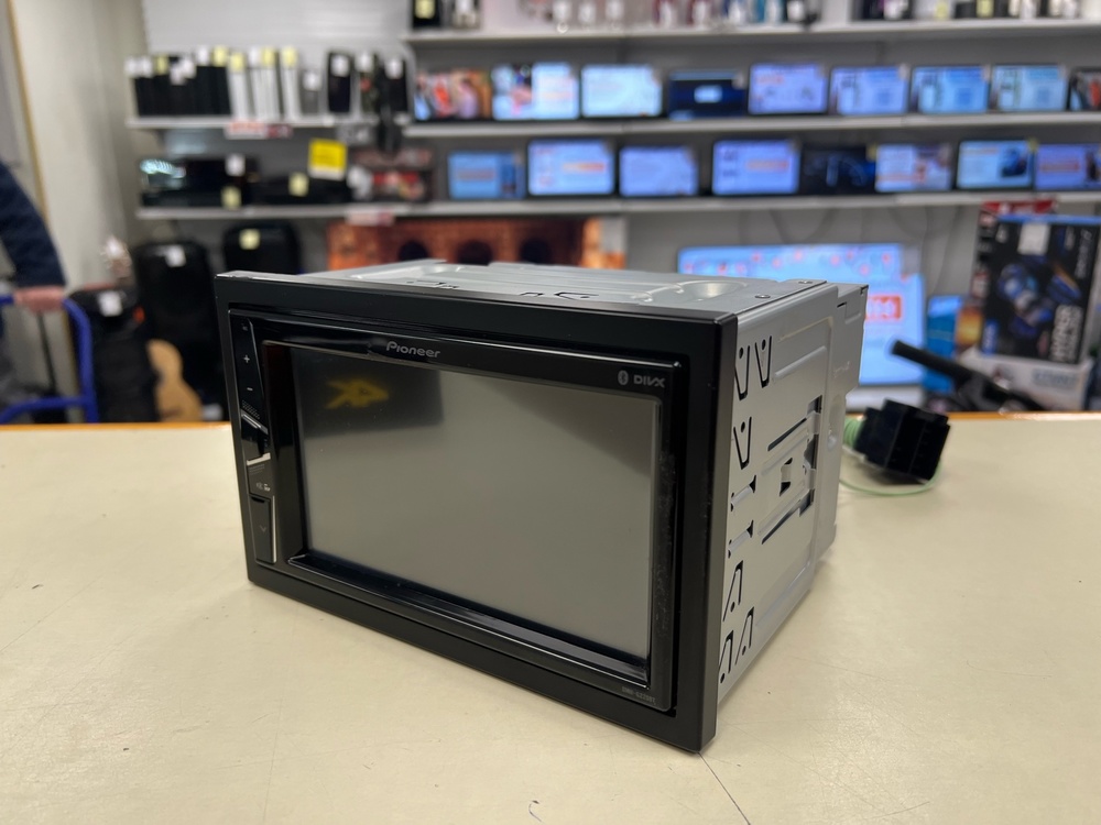 Автомагнитола Pioneer DMH-G220BT