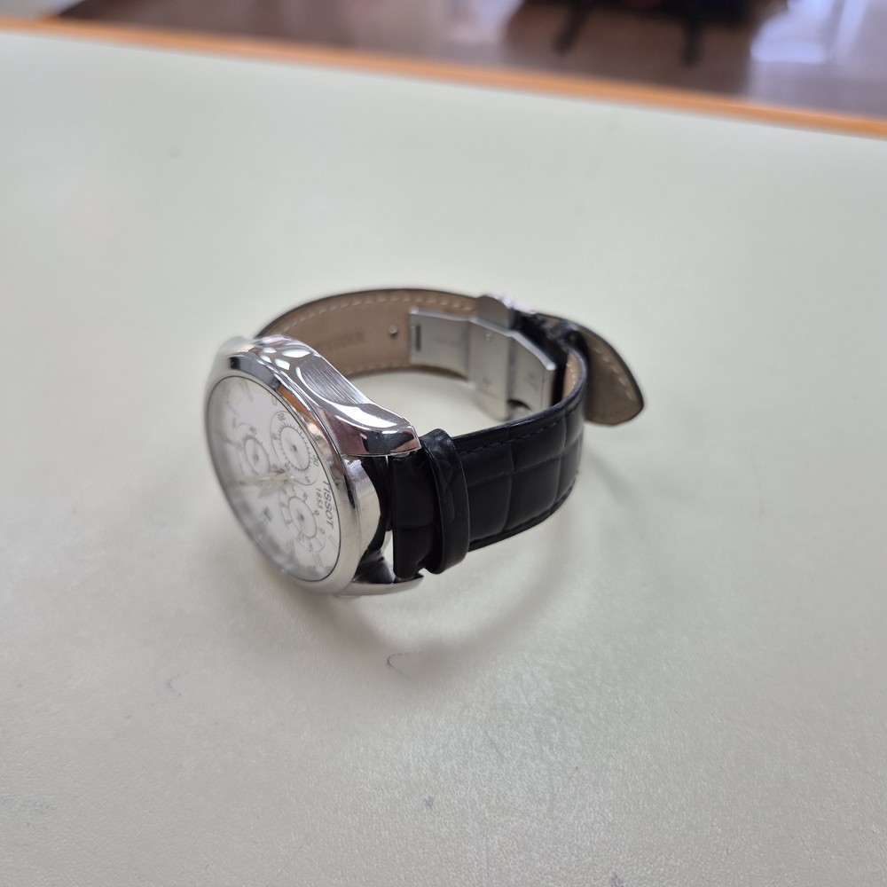 Часы наручные TISSOT T035617A;