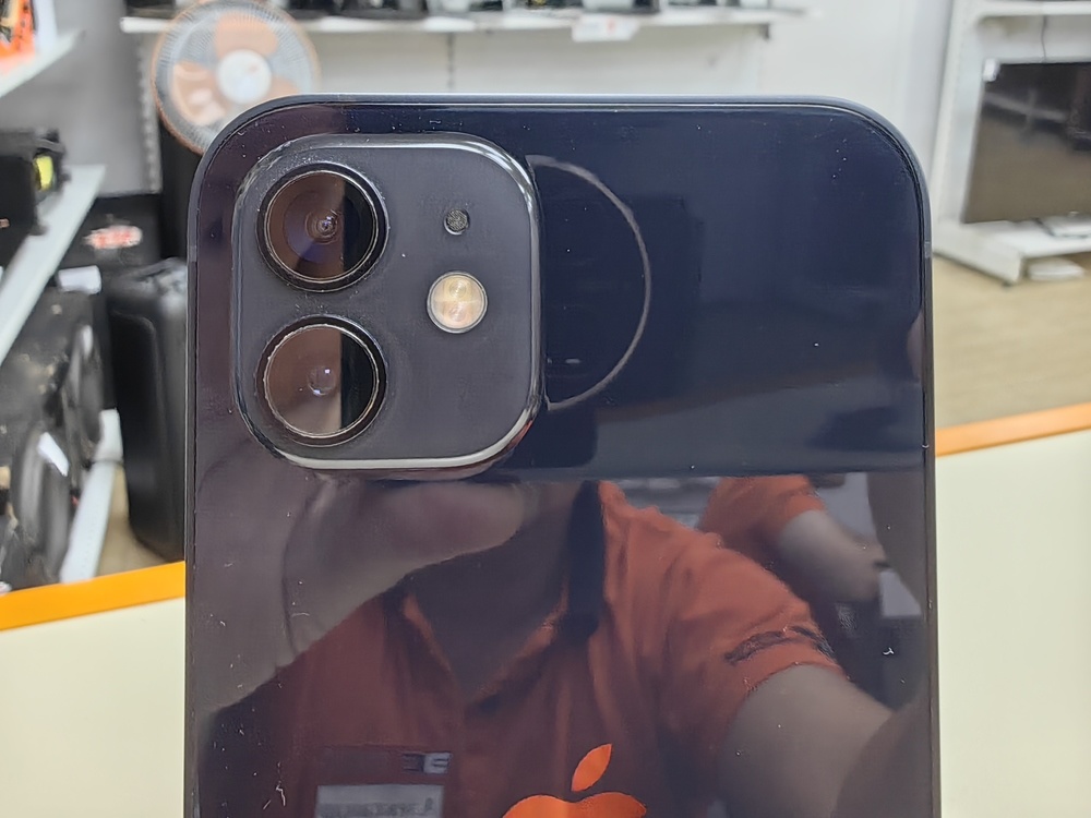 Смартфон Apple iPhone 12 64Gb